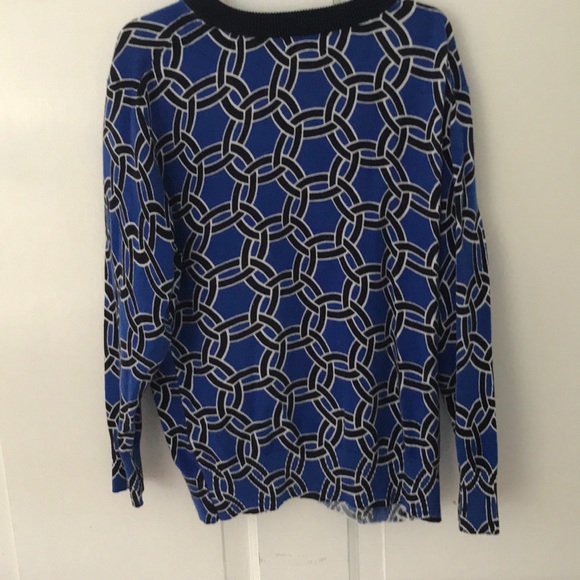 Sweater - Picture 2 of 2